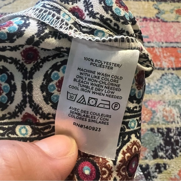 Loft Tiled Tie Back Mock Neck Blouse size S NWT - Picture 6 of 8